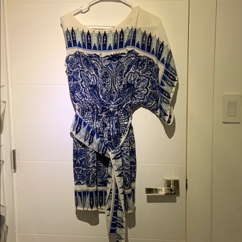 BCBG dress one sleeve